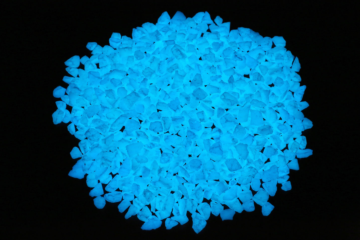 Glow in The Dark Stones – 1 lbs., (9-12mm)